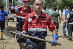 intervento operatore protezione civile terremoto
